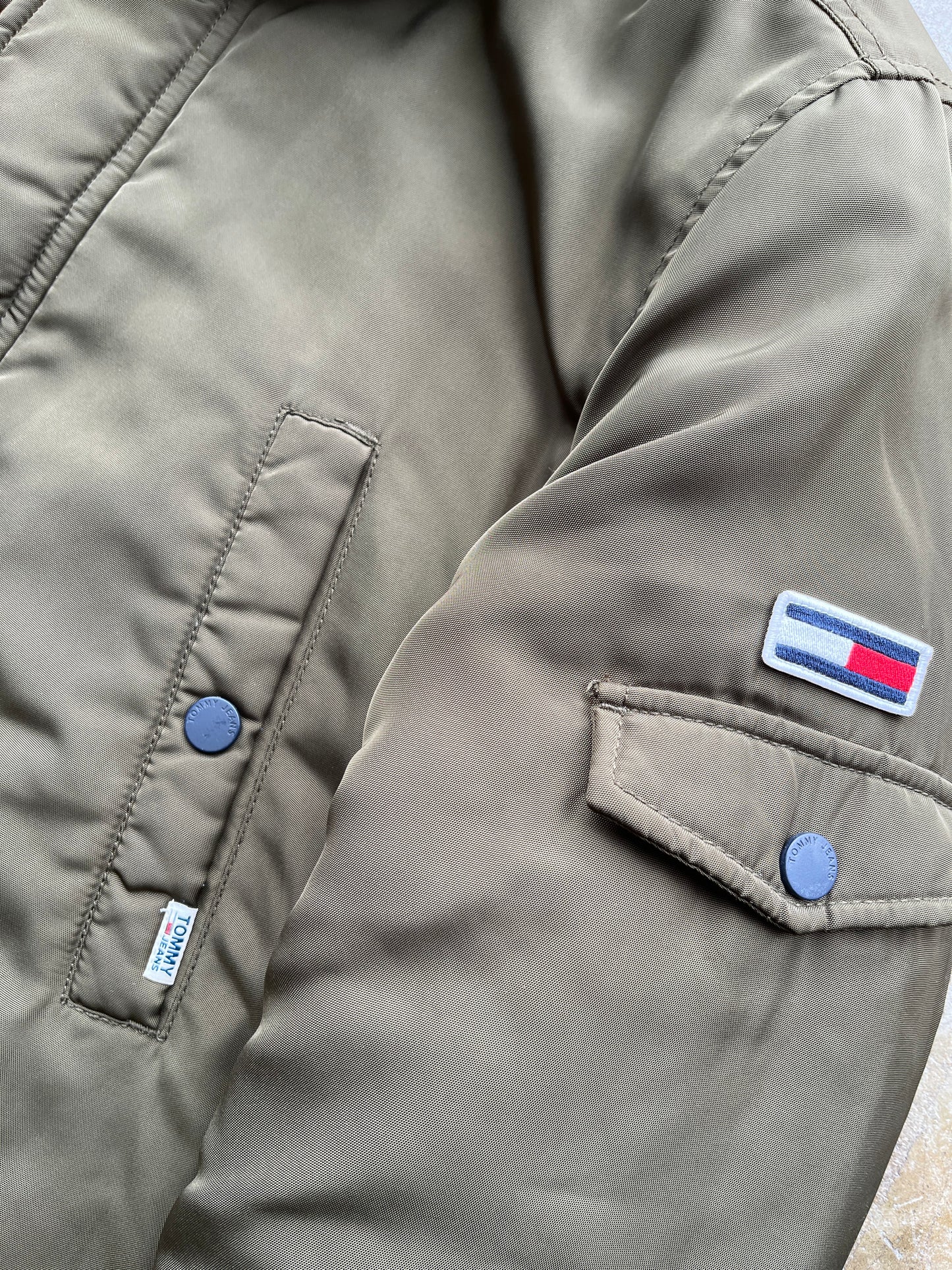 CHAQUETA IMPERMEABLE TOMMY HILFIGER TALLA XL