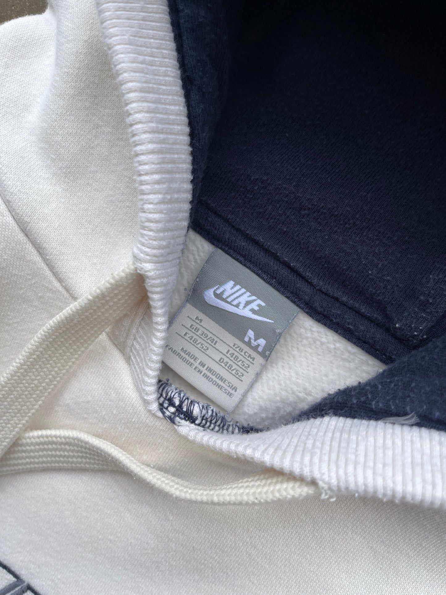 SUDADERA DE LOS AÑOS 2000's NIKE TALLA M