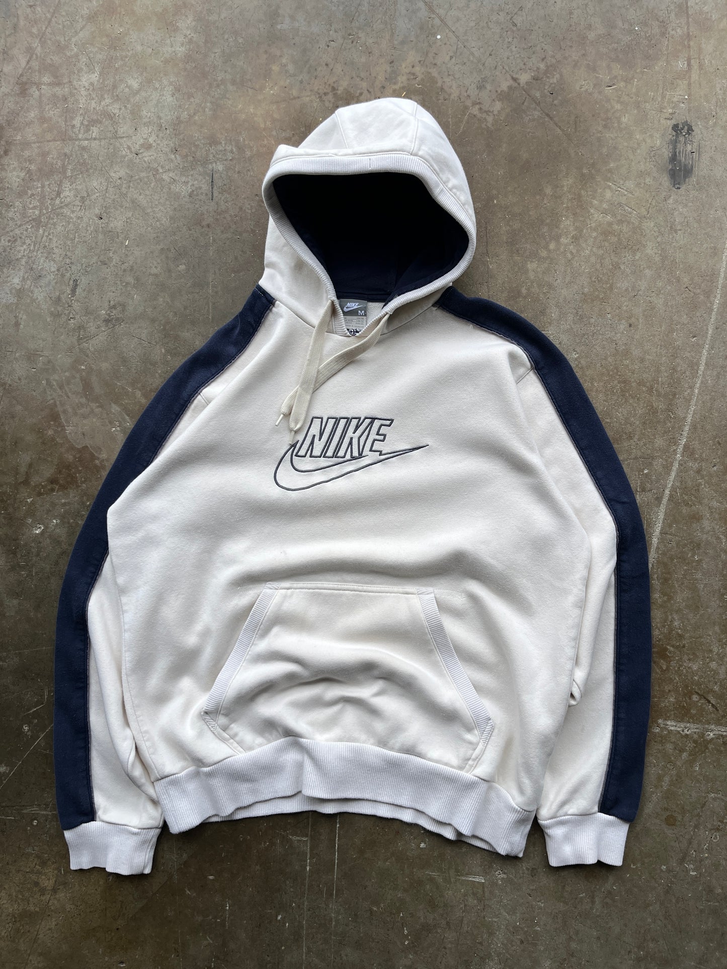 SUDADERA DE LOS AÑOS 2000's NIKE TALLA M