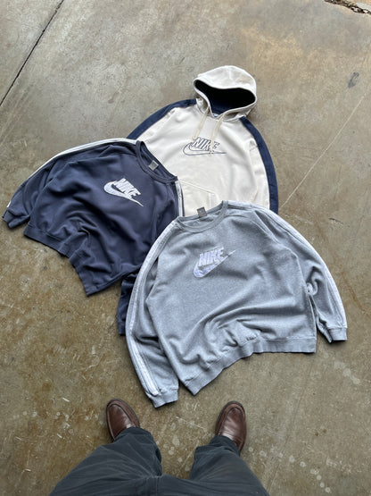 SUDADERA DE LOS AÑOS 2000's NIKE TALLA M